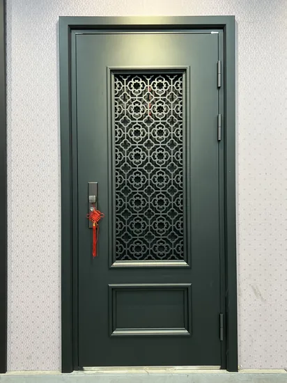 Porta d'ingresso moderna con caratteristiche di sicurezza impermeabili migliorate